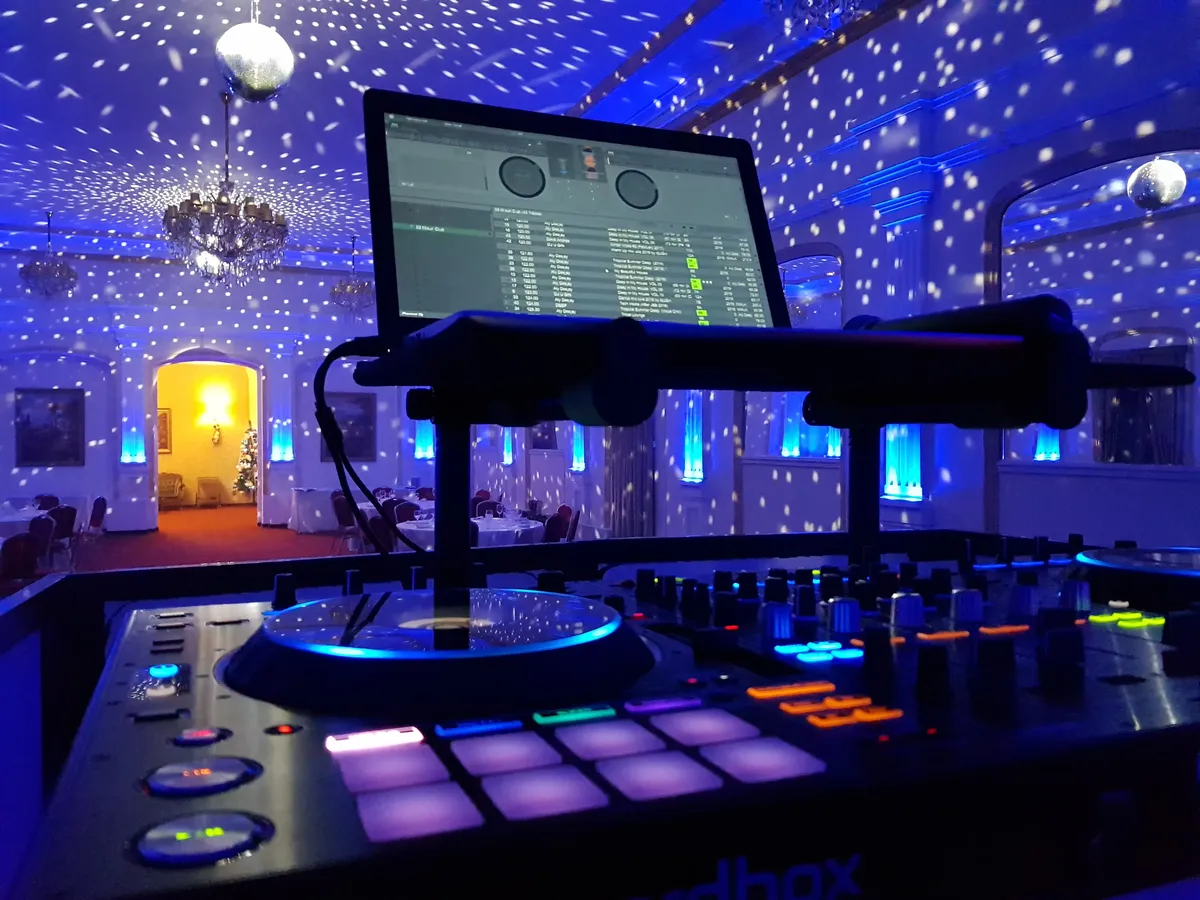 DJ la majorat București