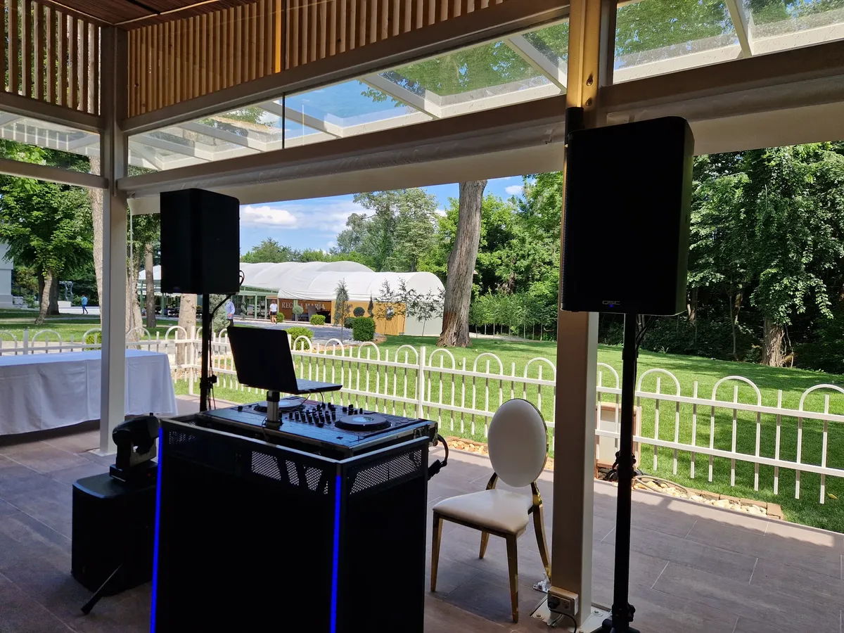 Consolă DJ nuntă București