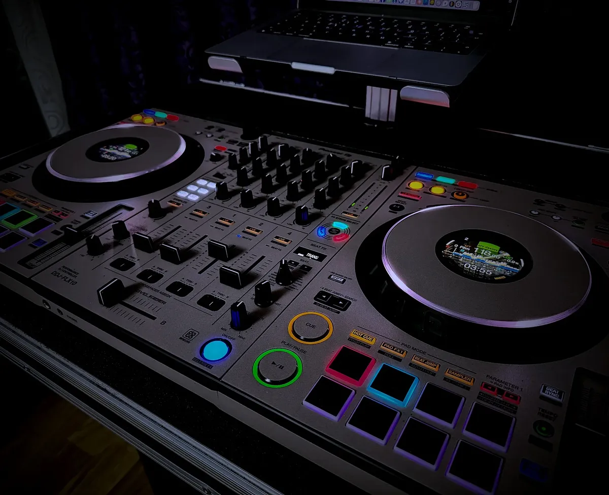 Echipament DJ profesionist nuntă